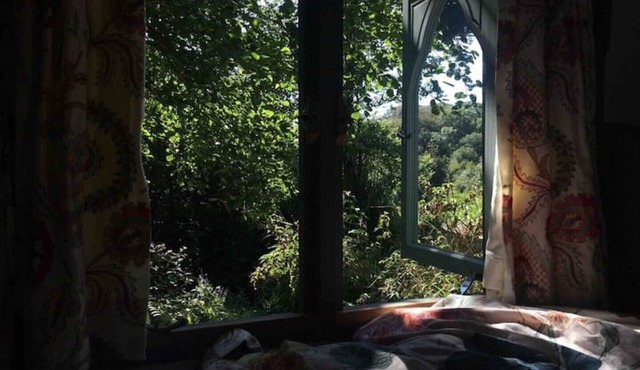 Magical Tabernacle In a Beautiful Setting Hot Tub