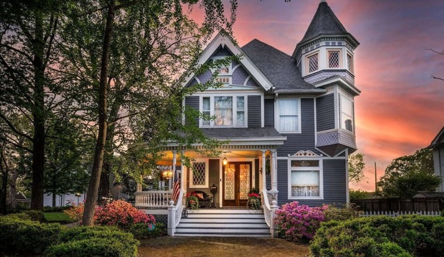 Magical Victorian near hiking/wine trail