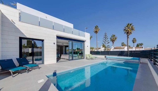 Magnífica villa con piscina climatizada