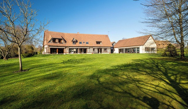 Magnificent Norman country house with indoor heated pool