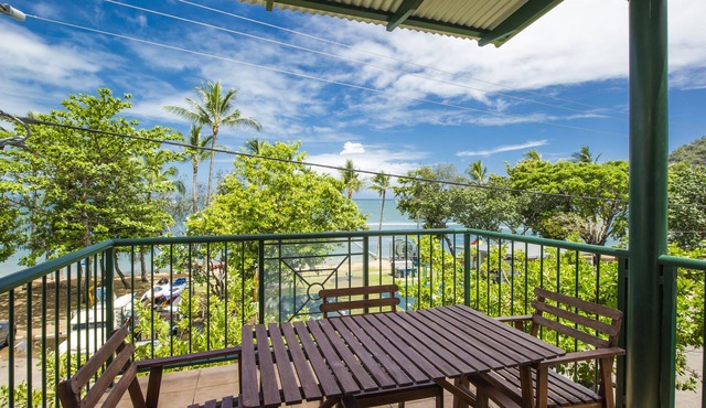 Magnetic Sunsets Resort