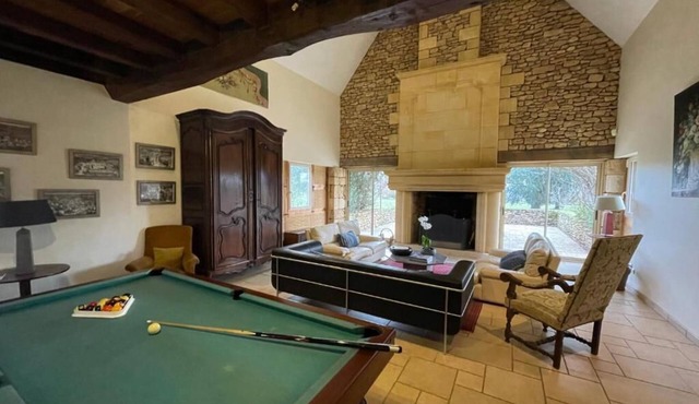 Magnificient Grand Longere on grounds of 15 Century Manor