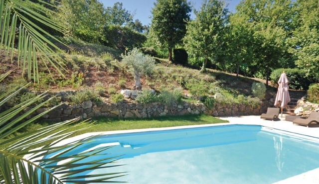 Magnificent quiet villa with swimming pool 7 min from Mandelieu