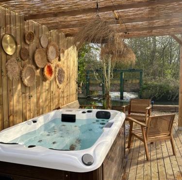 Magnifique chalet en bord de rivière