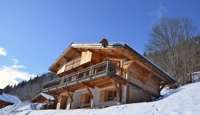 Magnificent chalet with luxury features for 9 people - incredible view