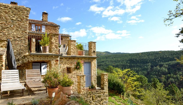 Magnificent view, in the heart of nature, very quiet and comfortable