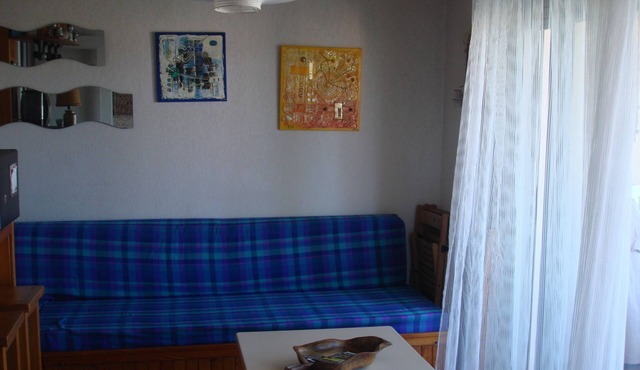 Magnificent App T 2 on Pin rolland - SAINT MANDRIER - 200 M from the beach