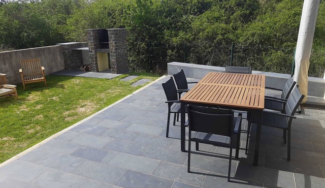 Magnifica Casa Esquinera CON Jardin Y Espectaculares Vistas A LA Montaña