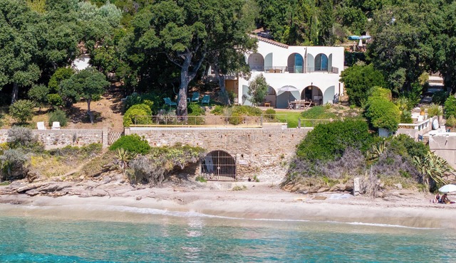 Magnificent Villa on the Beach - Family atmosphere - Stunning views