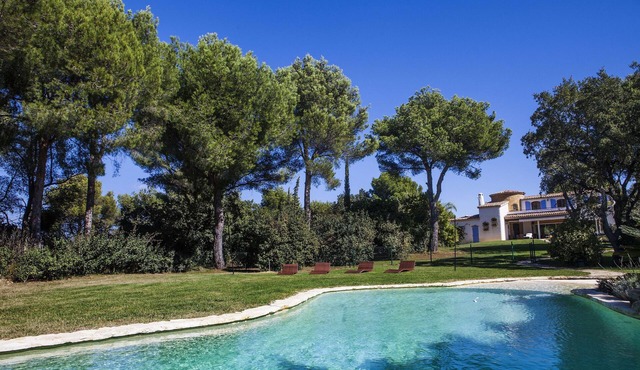 MAGNIFICENT Luxury Panoramic view Heated swimming pool Jaccuzzi, Balneo 12 people