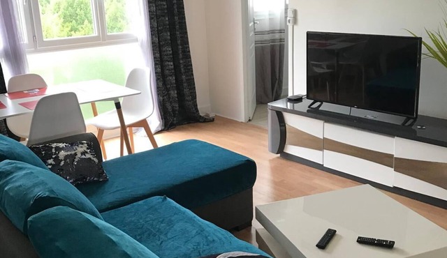Magnificent 3-bedroom apartment - Comfort & quiet 10 min 24h from Le Mans