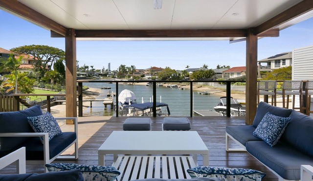 Magnificent 4-Bed Waterfront With Pool & Views