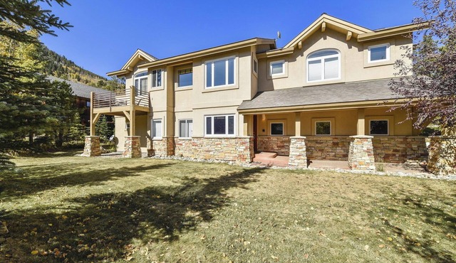 Magnificent 4 Bedroom Home in the Reserve in Frisco