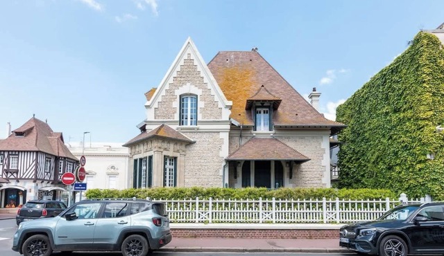 Magnificent 6BR house A/C - Casino Deauville