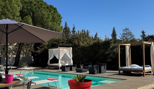 Magnificent 8-person house with swimming pool