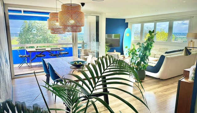 Magnificent apartment with splendid view