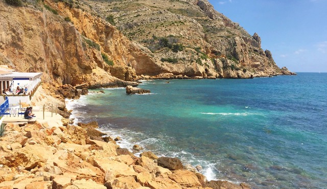 magnificent apartment 300 meters from the beach