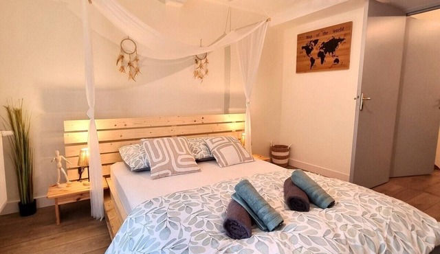 Magnificent Bali Bohemian Triplex at the foot of the Château in Sedan, ideal for 2 couples