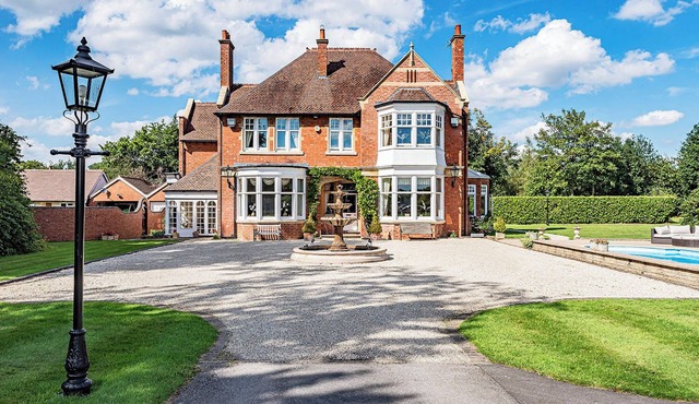 Magnificent Edwardian Property with swimming pool or hot tub set in 3.5 acres