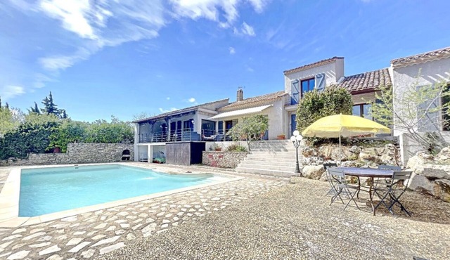 Magnificent Estate of 283m² on 6200m² of land + large swimming pool with all comforts