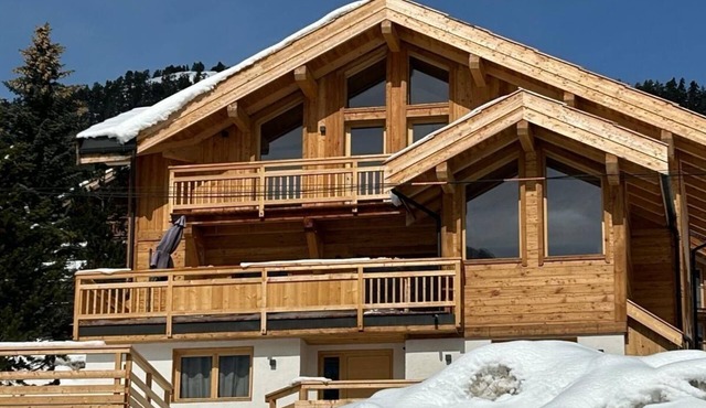 Magnificent family chalet with panoramic views