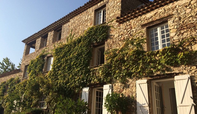 Magnificent mas provençal in the Var, between sea and mountains!