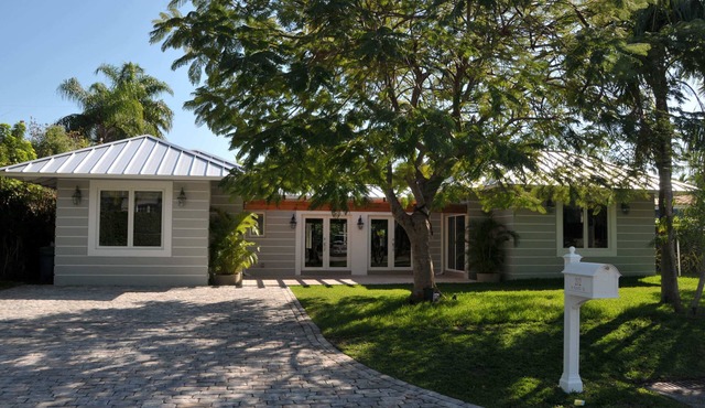 Magnificent Furnished Home In A Spectacular Island Location