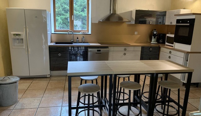 Magnificent gîte with spa and year-round pool