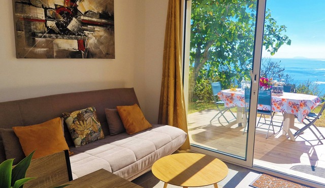 Magnificent ground floor villa with terrace and garden sea view in the heart of CAP CORSICA