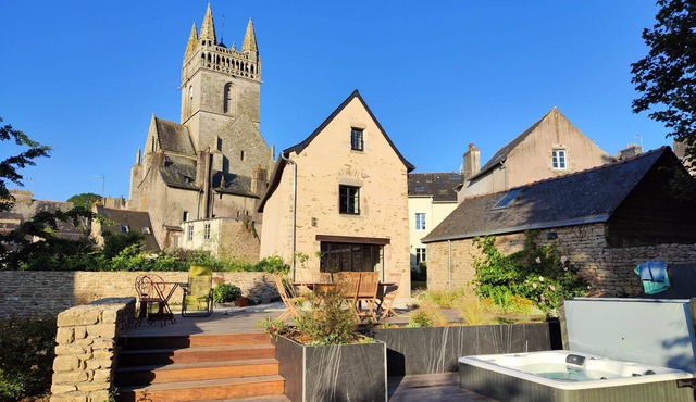 Magnificent house of character with an amazing park