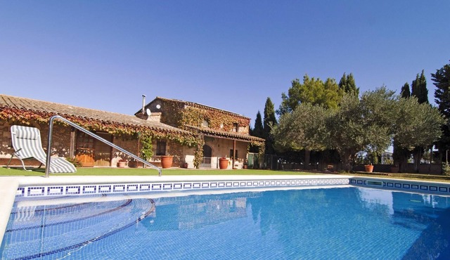 MAGNIFICENT HOUSE WITH POOL FOR THE WHOLE FAMILY