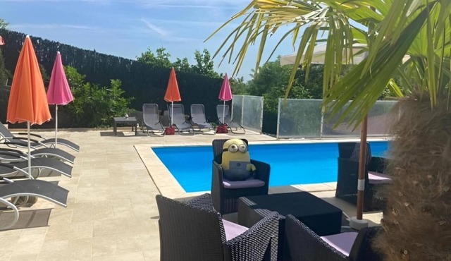 Magnificent house with private pool in the Beaujolais region