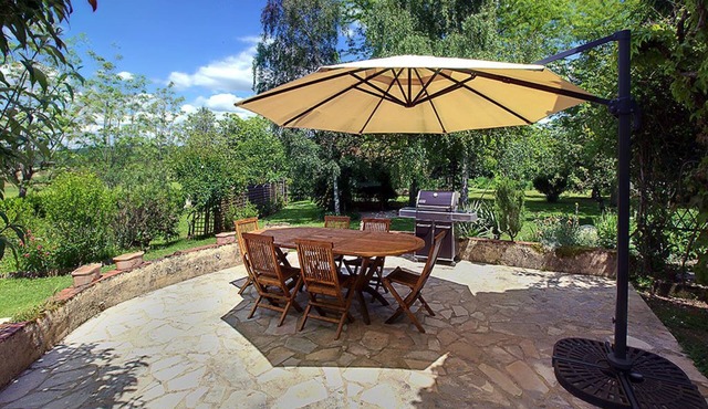 Magnificent Independent Villa100 m2 Hot tub Heated pool Gym Gardens, Dordogne