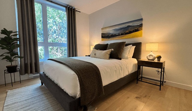 Magnificent luxury condo located in Mont-Tremblant. In the heart of the village