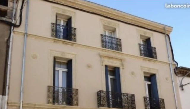 Magnificent mansion with jacuzzi and garden