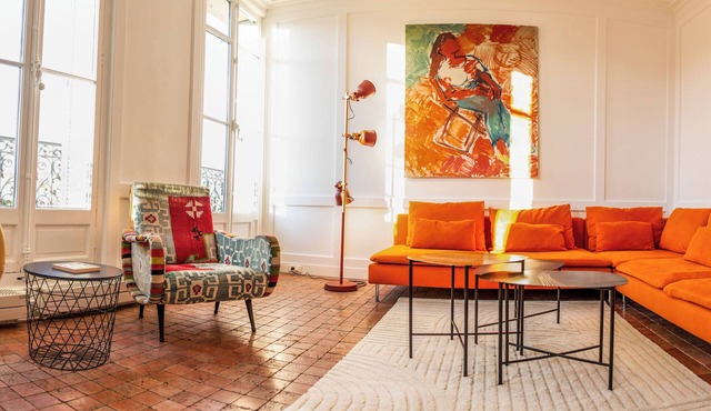 Magnificent Marseille 3-bedroom penthouse apartment with elevator and AC