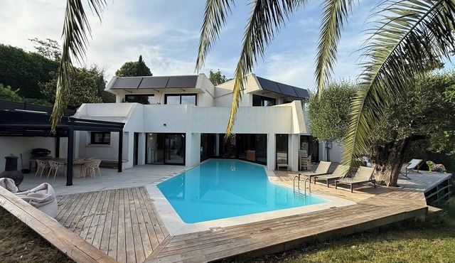 Magnificent modern villa - swimming pool - terrace - garden