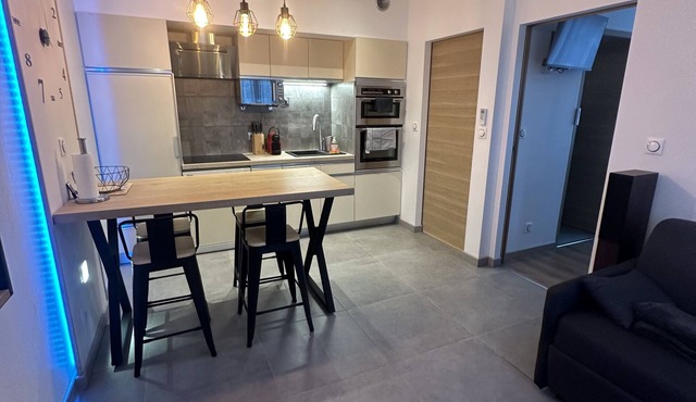 Magnificent new T2 Meyzieu charm and elegance