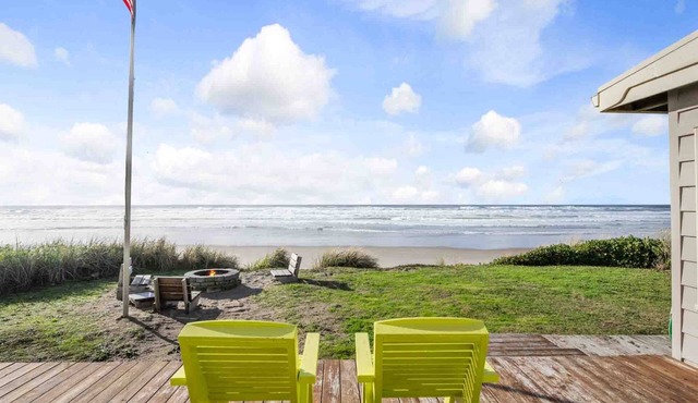 Magnificent Oceanfront Retreat, Pet Friendly, Single Level, Deck and Fire-Pit w/Views, EV Charging