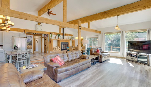 Magnificent Ouray Home w/Deck & Mountain Views!