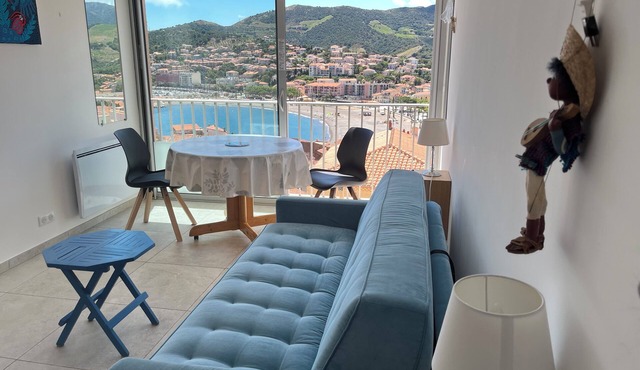 Magnificent panoramic view of the Bay of Banyuls. 3 * sea & mountain view