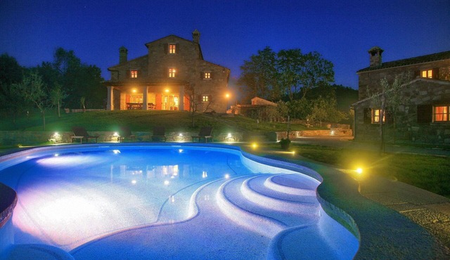 Magnificent ***** Property on 20. 000m2-Luxurious 2 villas for 15 people in Istria