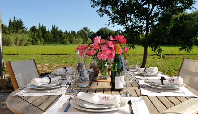 MAGNIFICENT PROVENÇAL HOUSE 6 pers 3 bedrooms garden swimmingpool playground SPA