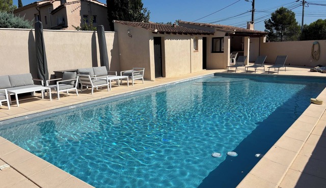 Magnificent Provencal villa with swimming pool in the Luberon