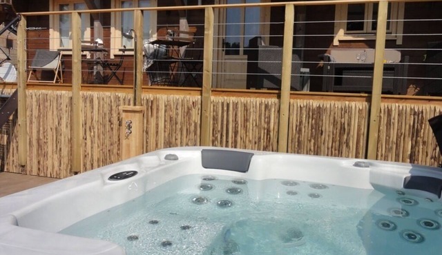 Magnificent, quiet Lison chalet with private SPA.