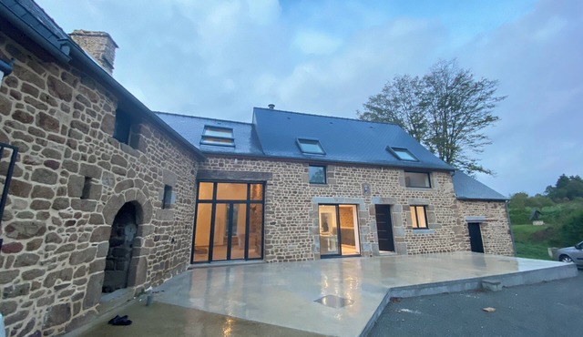 Magnificent renovated farmhouse in soothing surroundings