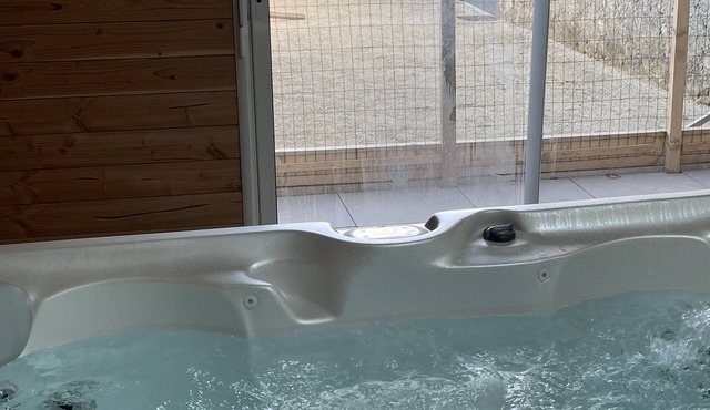 Magnificent renovated farmhouse - With jacuzzi