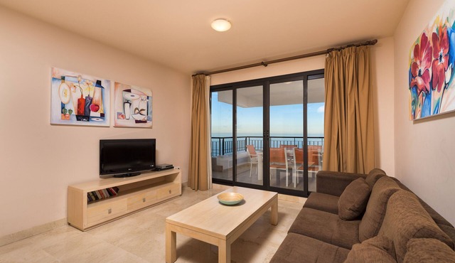 Magnificent Sea View Apartment With Parking, Torrox