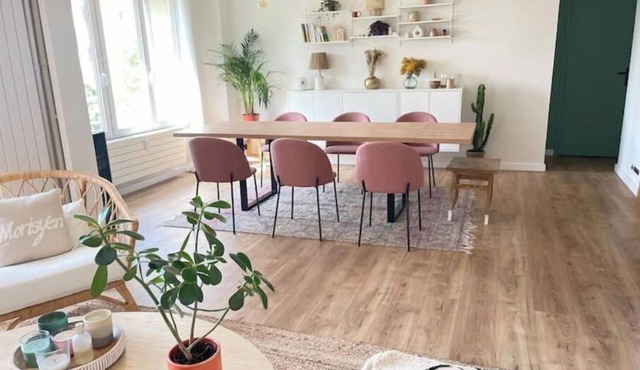 Magnificent sea view apartment 5 minutes from the beach!