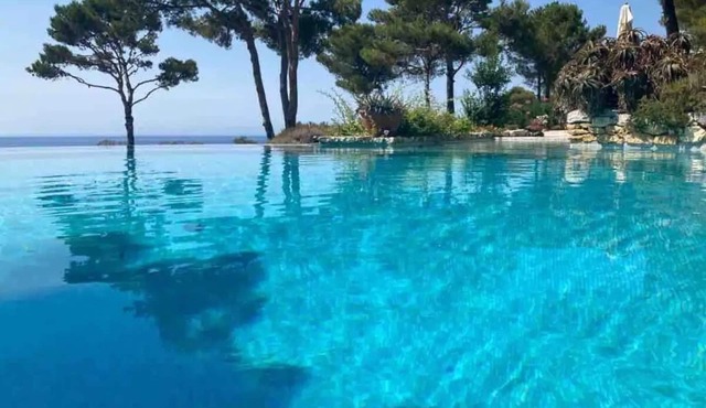 Magnificent sea view St.Florent 2 individual houses with many terraces and pool